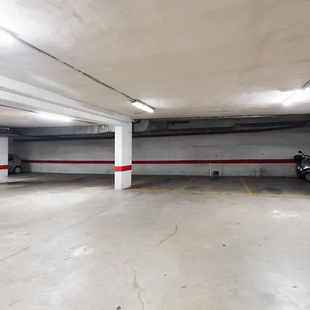 Center 2bed 2b Aircon Wif And Parking Free Appartement *
