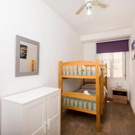 Appartement Center 2bed 2b Aircon Wif And Parking Free