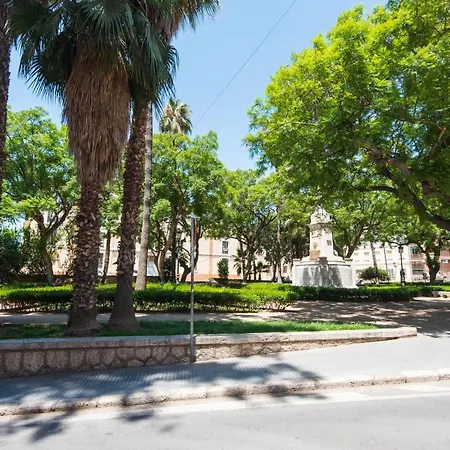 Center 2bed 2b Aircon Wif And Parking Free Malaga