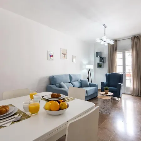 Center 2bed 2b Aircon Wif And Parking Free * Malaga